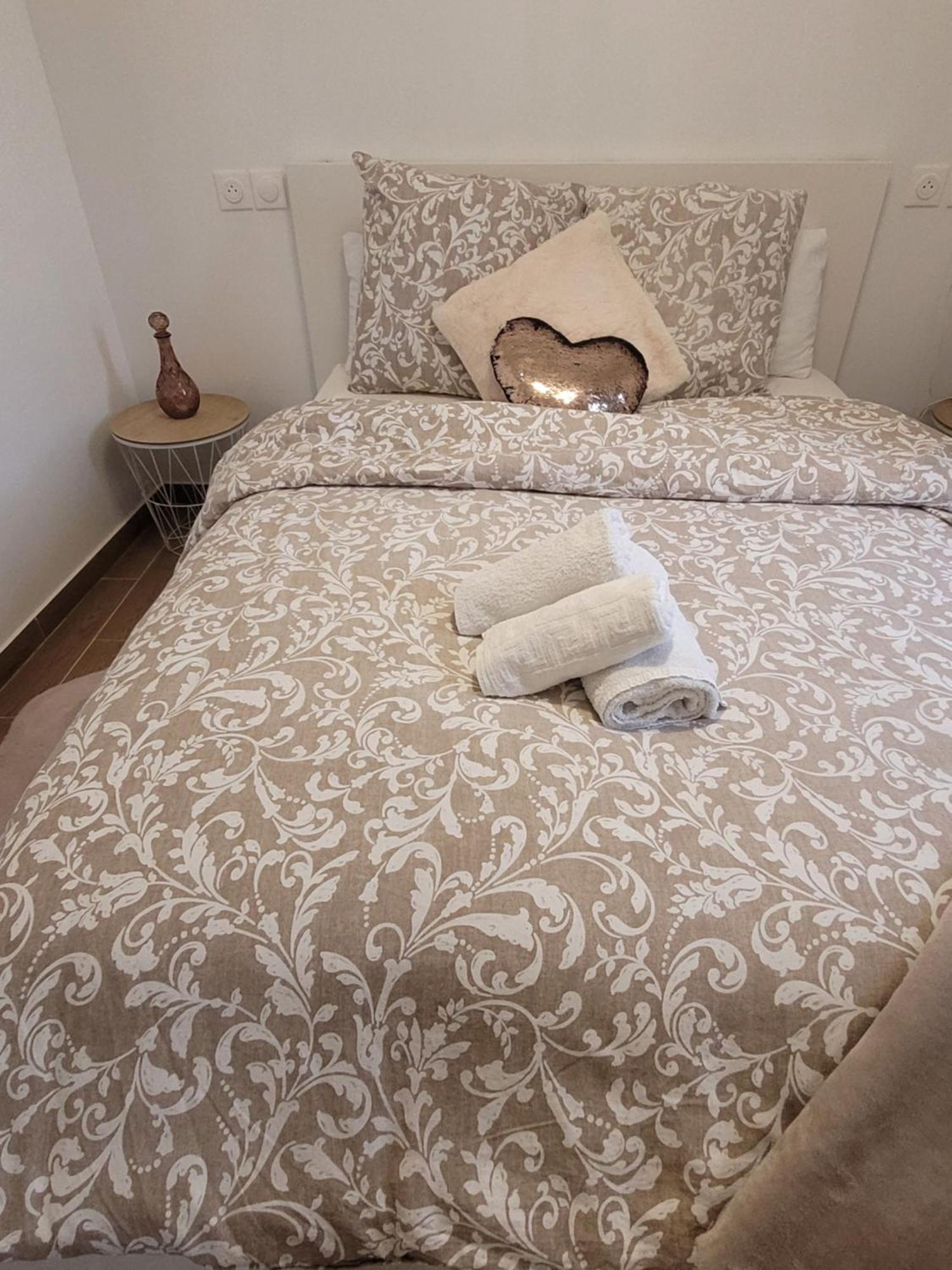 Coquet Appartement A 15Mn De Paris Et 10 Mn De Stade De France, Wifi, Netflix, Groslay Kültér fotó